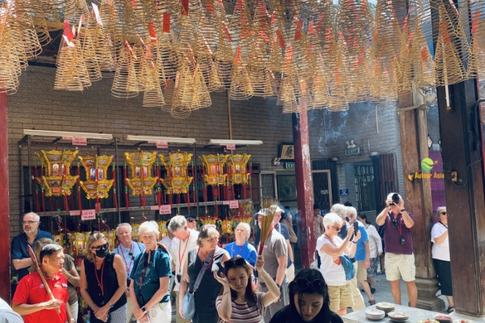 Tenue respectueuse pour visiter les temples au Vietnam
