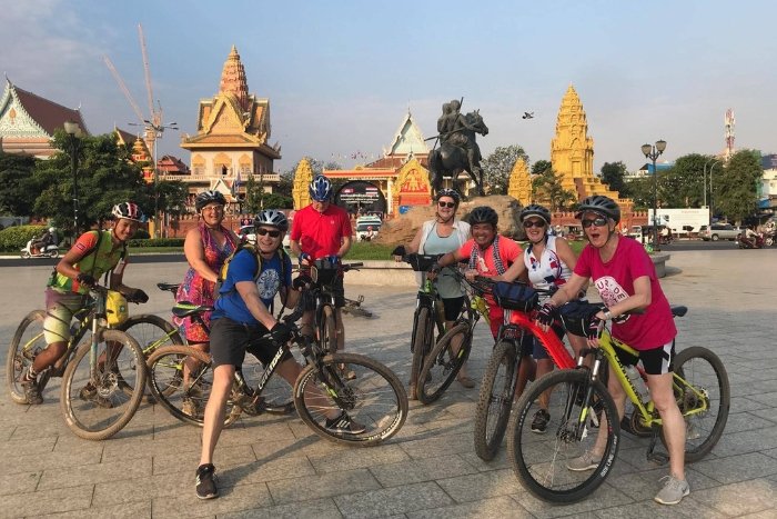 La location de v&eacute;los au Cambodge est abordable, mais surtout r&eacute;pandue dans les villes touristiques