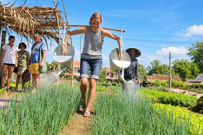Dans la peau d&rsquo;un agriculteur au village de Tra Que