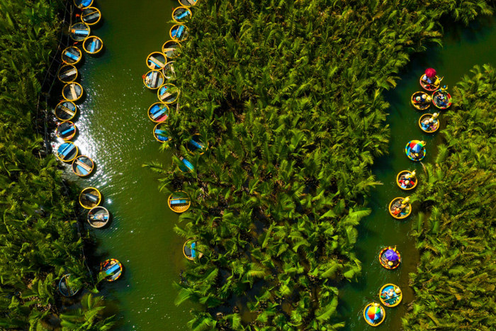 Vietnam en juillet, faire un bateau à noix de coco à Hoi An