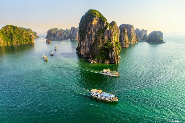 La baie d'Halong, parrtir au Vietnam en juillet 