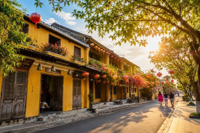 Fl&acirc;nerie dans les ruelles de la vieille ville de Hoi An