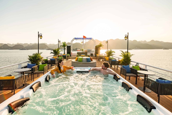 Cruise dans la baie d'Halong, une exp&eacute;rience de luxe &agrave; ne pas manquer dans un circuit de luxe Vietnam