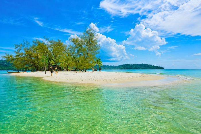 Que faire au Cambodge en &eacute;t&eacute; ? Plonger dans les eaux turquoise de Koh Rong
