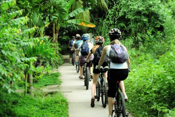 P&eacute;daler au rythme du M&eacute;kong, au c&oelig;ur du quotidien paisible de Tan Phong