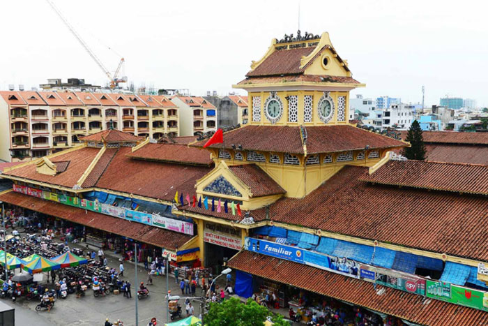 Marché de Binh Tay avec une forte influence chinoise