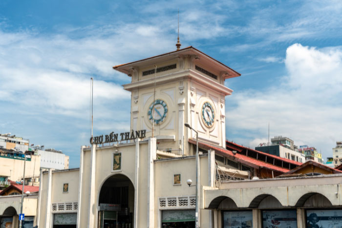 Marché Ben Thanh - point classique de la ville de Ho Chi Minh