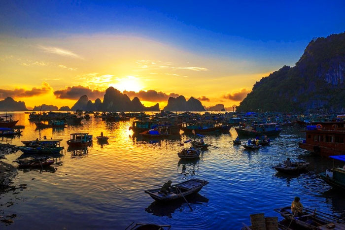 La célèbre baie d'Halong