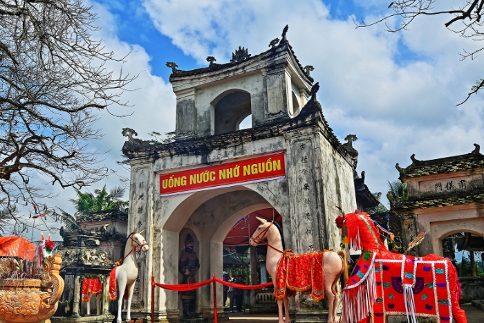 Temple Bach Ma à Hanoï