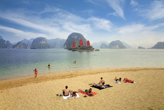 Île Titop - La perle de la baie d'Halong