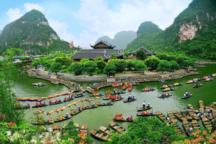 Découvrez le site touristique de Trang An Ninh Binh - un paysage féerique sur terre