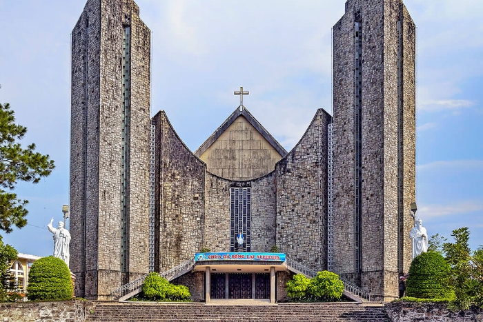 Cathédrale de Phu Cam à Hué