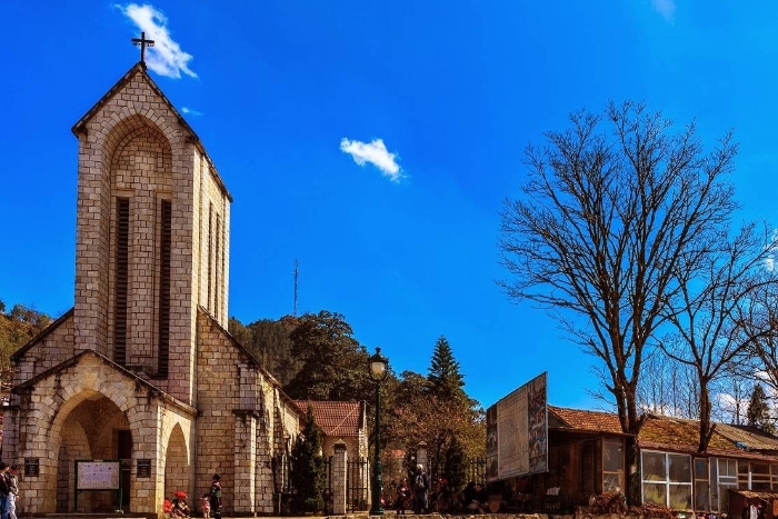 Église en pierre de Sapa