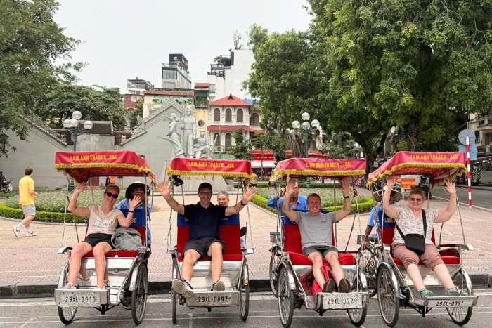 Balade en cyclo-pousse en petit groupe dans le Vieux Quartier de Hano&iuml;