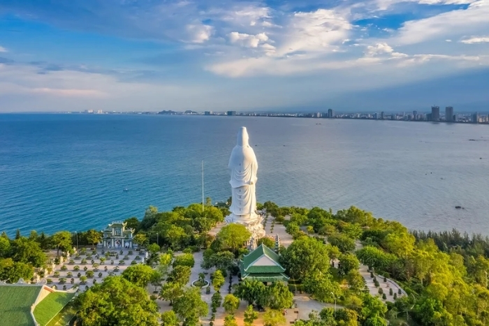 la pagode Linh Ung