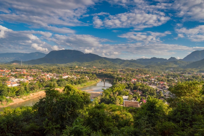 Luang Prabang vu du mont Phousi dans un circuit de luxe Vietnam Laos 2 semaines