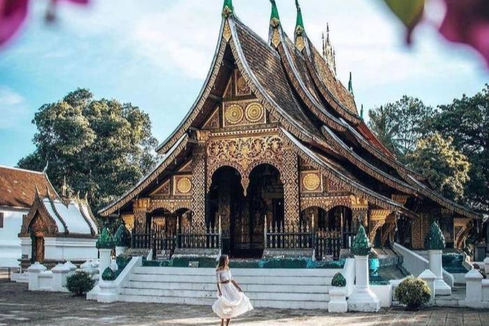 Visiter le Vat Xieng Thong - un des temples célèbres au Laos