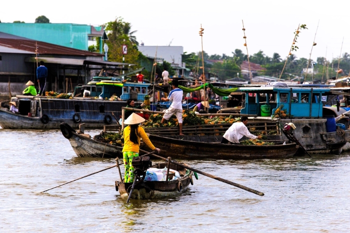 Embarquez pour une croisière en sampan le long des bras du‎ fleuve dans votre itinéraire Vietnam Phu Quoc