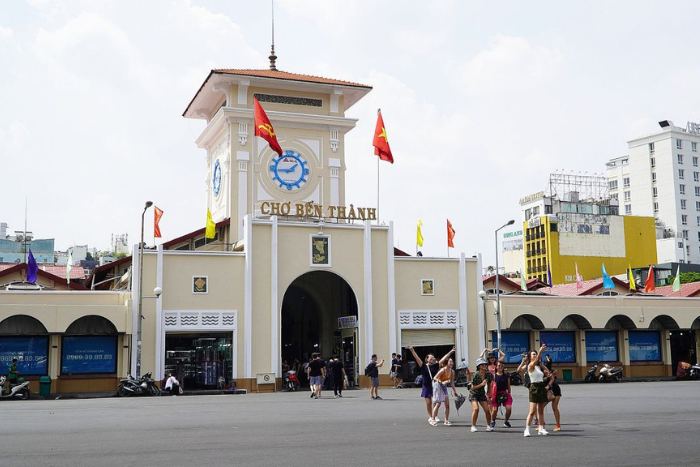 Découvrir le paradis de la cuisine locale Vietnam au marché de Ben Thanh