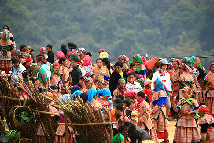 Visiter les marchés locaux à Mu Cang Chai