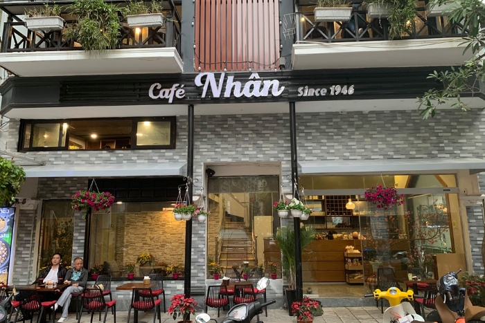 Découvrir café Nhân avec le café glacé vietnamien