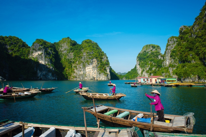 Explorez les villages de pêcheurs flottants