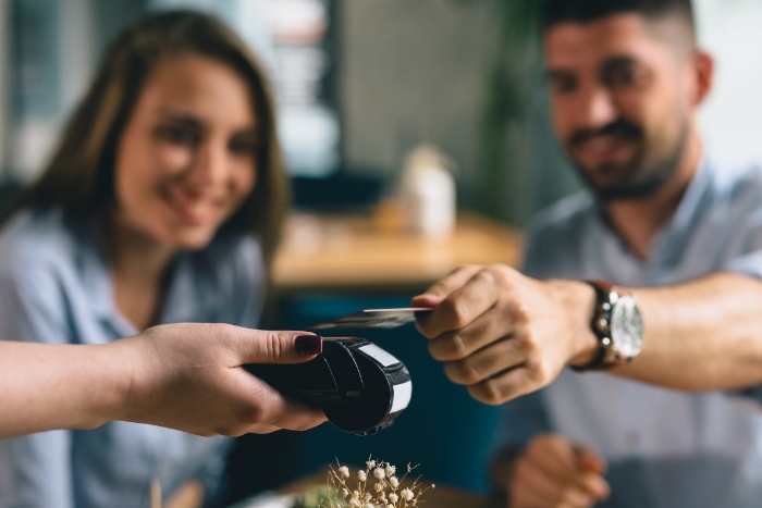 Culture du pourboire au restaurant