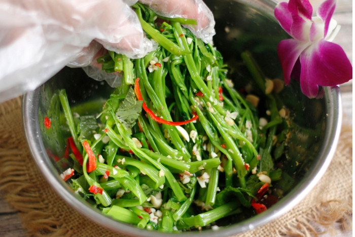 Salade de liseron d'eau