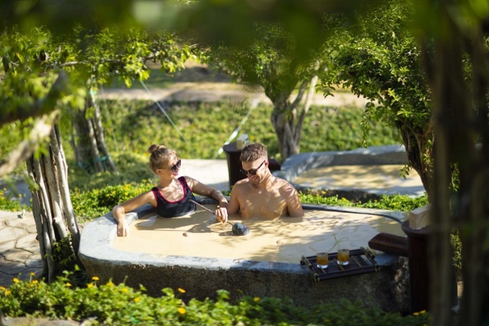 Bain de boue minérale à Nha Trang Vietnam