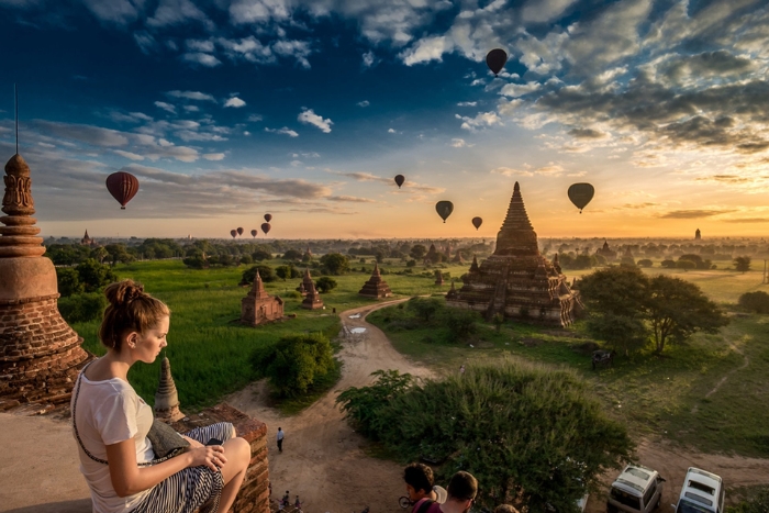 Commencez la journée dans l’émerveillement – Survolez Bagan en montgolfière au lever du soleil