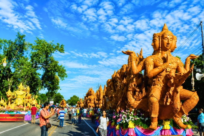 Partager l&rsquo;effervescence du Festival des bougies d&rsquo;Ubon Ratchathani