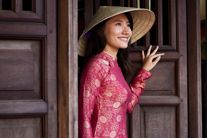 Chapeau conique vietnamien