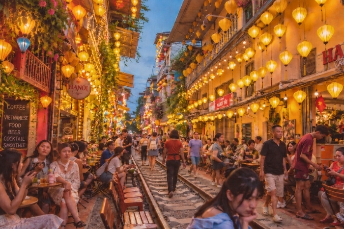 Explorer les lieux tr&egrave;s fr&eacute;quent&eacute;s du Vietnam avec vigilance
